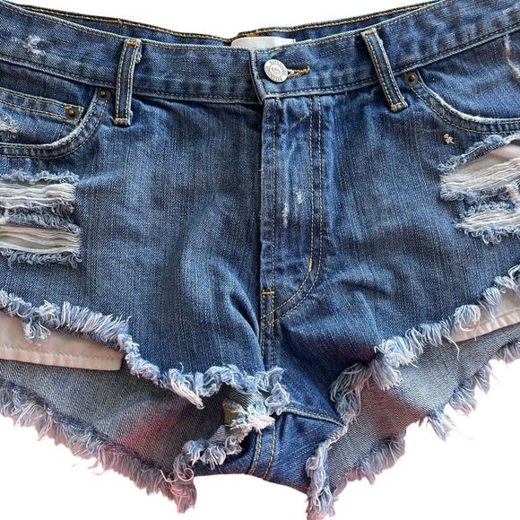 Kittenish Denim Booty Daisy Duke Shorts Sz 29 - Picture 3 of 7